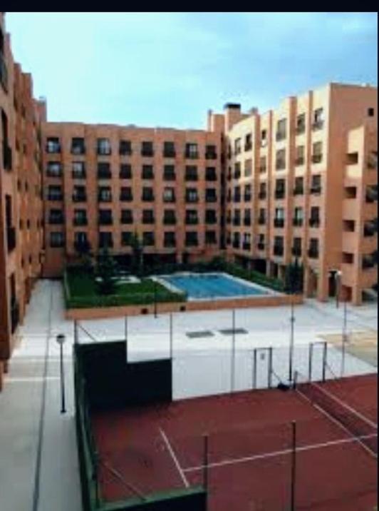 En Madrid, A Unos Minutos Del Aeropuerto Airport Barajas, Plenilunio, Estadio De Futbol Metropolitano, Feria De Madrid, Clinica Navarra Dış mekan fotoğraf